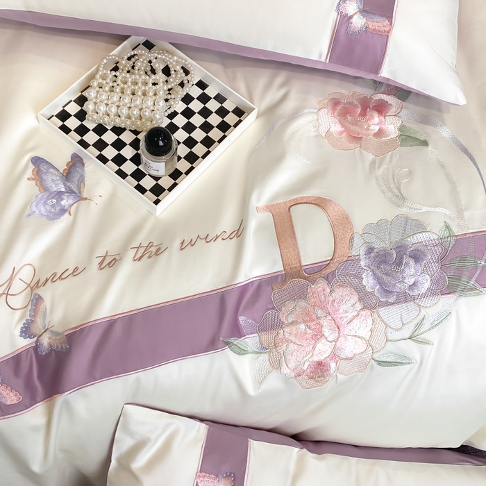 91家纺网 家纺一手货源 找家纺 欣宜家纺 2025年新款全棉长绒棉绣花四件套刺绣轻奢床上用品-送高档礼盒 蝶恋-紫色