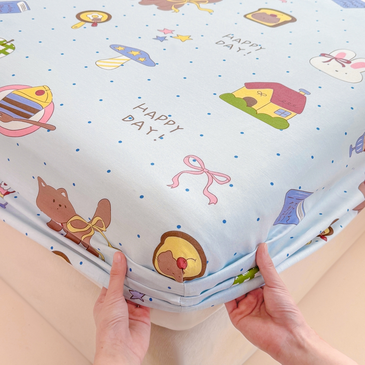 91家纺网 家纺一手货源 找家纺 博雅 2025新款全棉床笠小卡通印花床笠 甜品屋