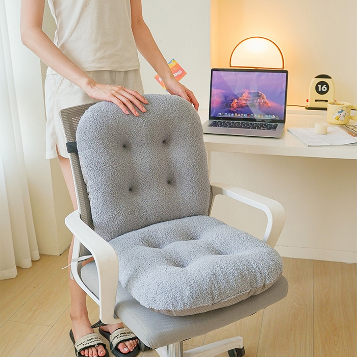 91家纺网 家纺一手货源 找家纺 囍莱家纺 2026新款泰迪绒连体坐垫 蓝灰色