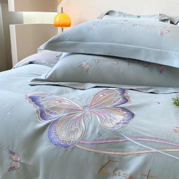 91家纺网 家纺一手货源 找家纺 欣宜家纺 2025新款秋冬纯棉全棉长绒棉磨毛刺绣床上四件套高端礼盒-蝶町系列（含买家秀） 蝶町-飘蓝