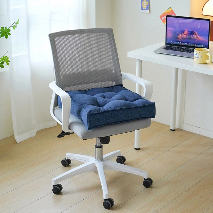 91家纺网 家纺一手货源 找家纺 囍莱家纺 2026新款柯布西耶方块坐垫 海军蓝