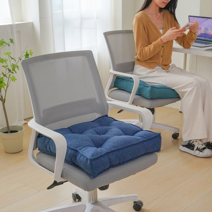 91家纺网 家纺一手货源 找家纺 囍莱家纺 2026新款柯布西耶方块坐垫 海军蓝