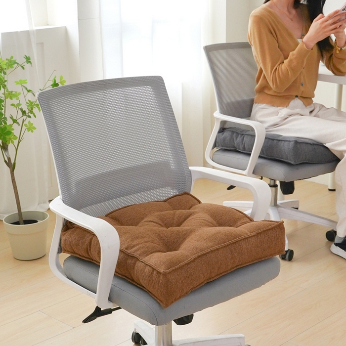 91家纺网 家纺一手货源 找家纺 囍莱家纺 2026新款柯布西耶方块坐垫 棕色