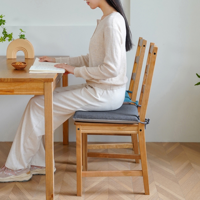 91家纺网 家纺一手货源 找家纺 囍莱家纺 2026新款记忆棉方形坐垫 深灰