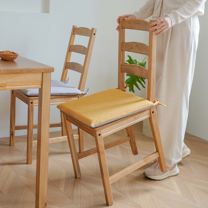 91家纺网 家纺一手货源 找家纺 囍莱家纺 2026新款记忆棉方形坐垫 土黄