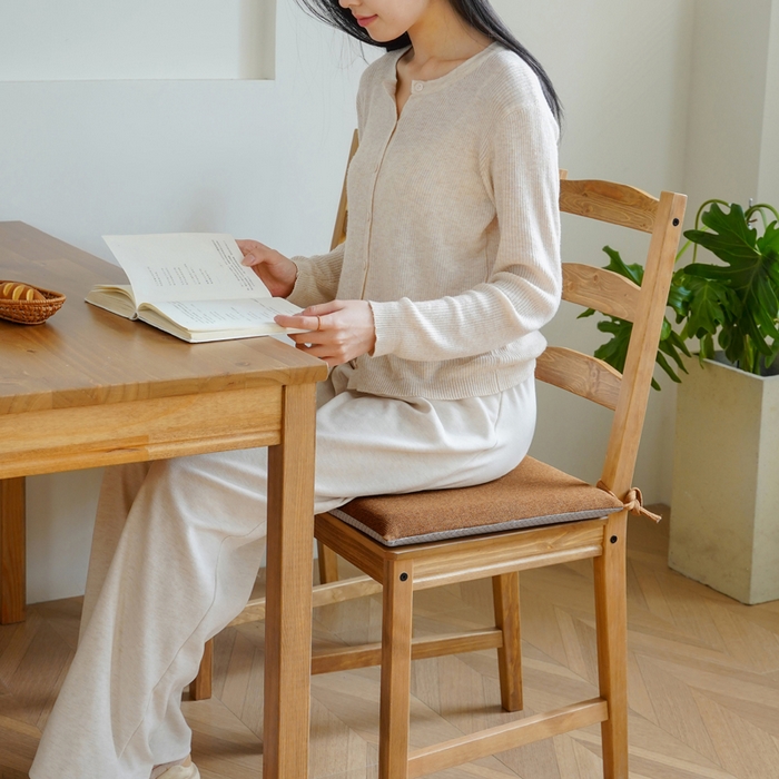 91家纺网 家纺一手货源 找家纺 囍莱家纺 2026新款记忆棉方形坐垫 棕色