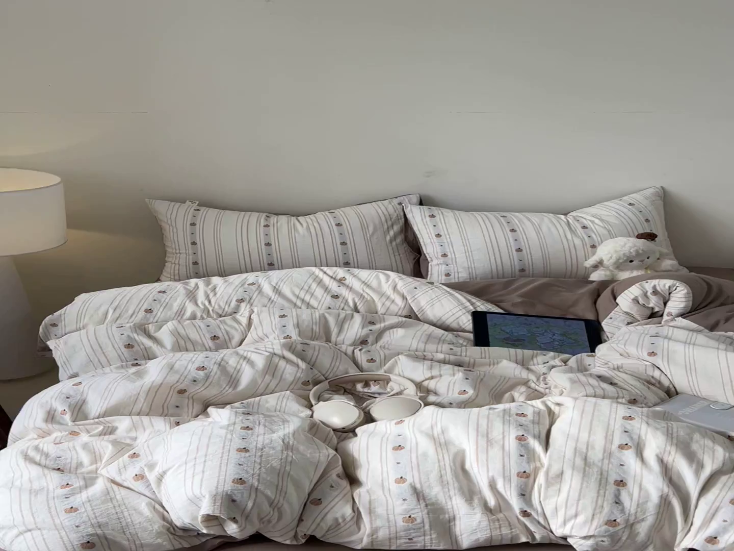 91家纺网 家纺一手货源 找家纺 锦彩家居 2026新款全棉色织提花剪花四件套小清新ins风小红书推荐——甜悠系列（提供买家秀） 小南瓜-咖