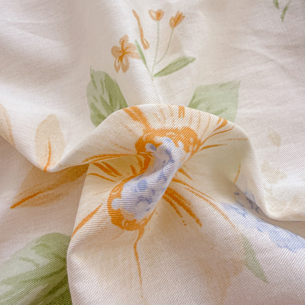 91家纺网 家纺一手货源 找家纺 呗旺鹿 2026新款全棉40支12868花草系列四件套 晓露含香