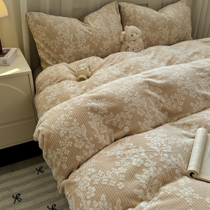 91家纺网 家纺一手货源 找家纺 （总）欣宜家纺 2025新款雕花绒牛奶绒四件套