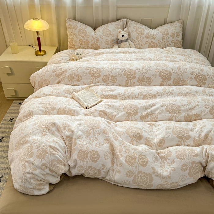 91家纺网 家纺一手货源 找家纺 （总）欣宜家纺 2025新款雕花绒牛奶绒四件套