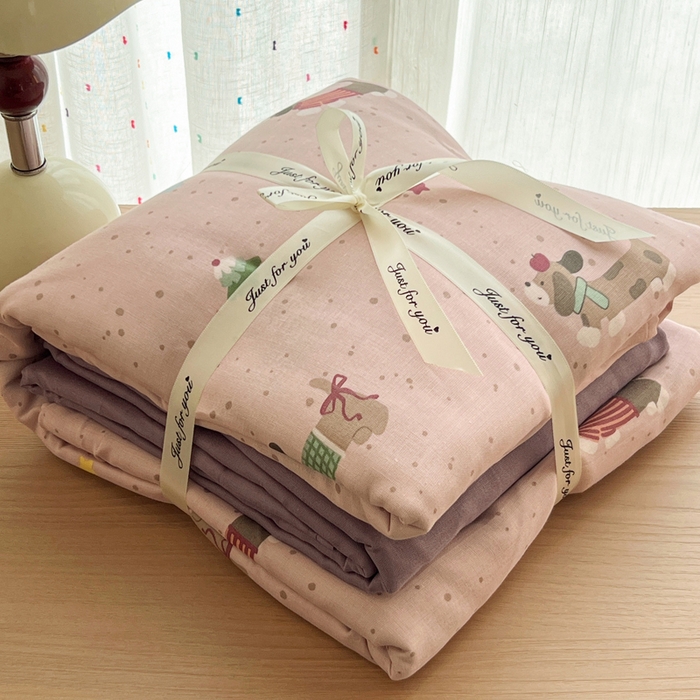 91家纺网 家纺一手货源 找家纺 一比一家纺 2026新款全棉双层纱四件套 狗狗派对