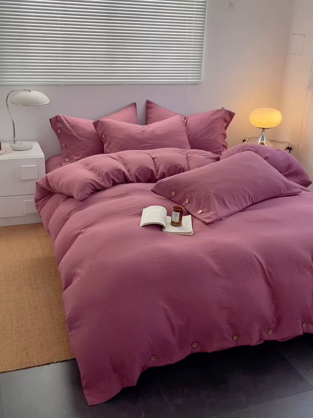 91家纺网 家纺一手货源 找家纺 yyds网供 2026新款A类仿汉麻棉麻纽扣款四件套复古水洗棉无印风三件套酒店民宿 纽扣珊瑚红