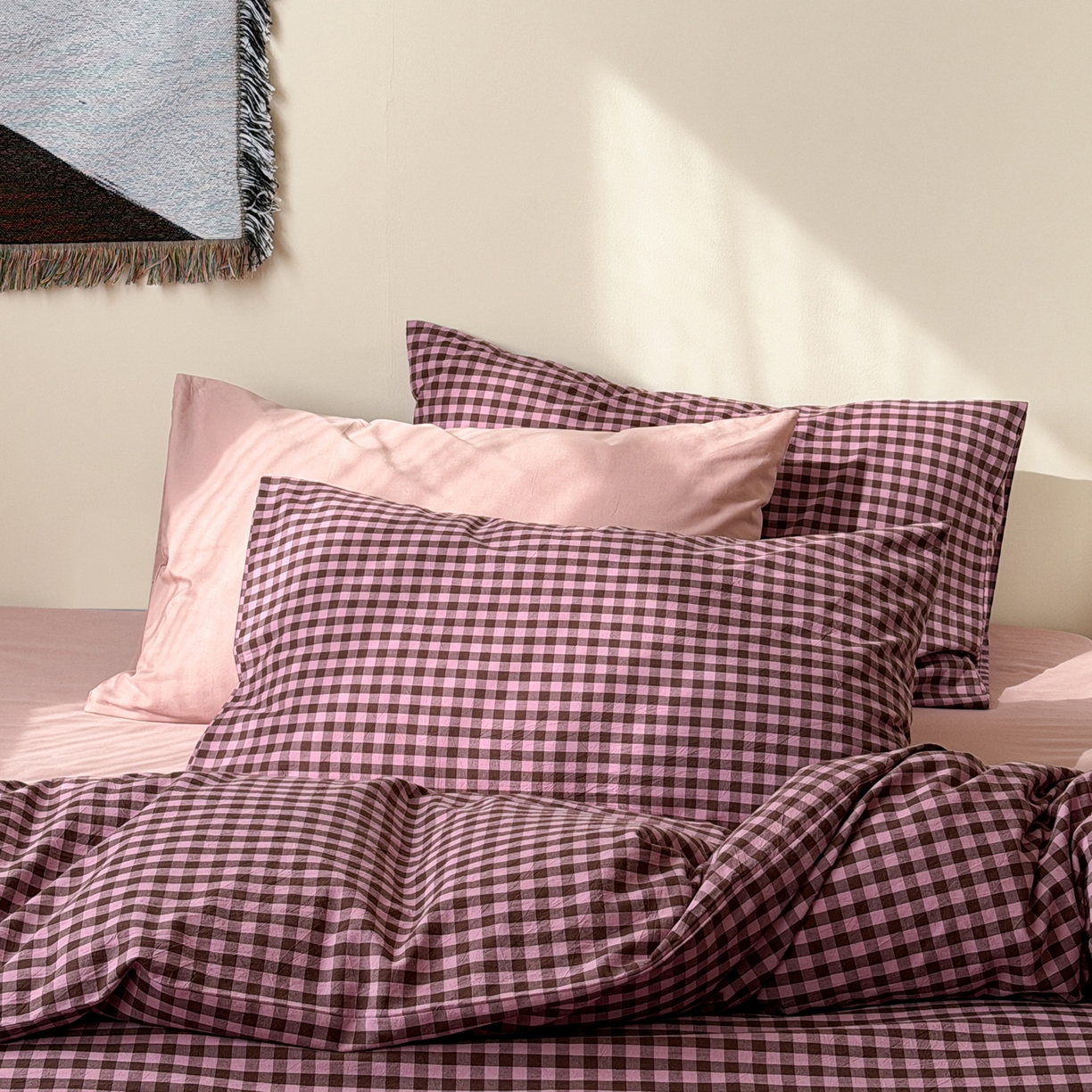 91家纺网 家纺一手货源 找家纺 例外 2026春夏新款全棉纯棉色织水洗棉四件套-布拉格（套件会员 -10） 布拉格-树莓