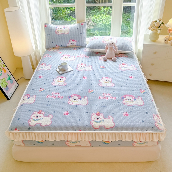 91家纺网 家纺一手货源 找家纺 （总）欣宜家纺 2025秋冬新款韩版牛奶绒床笠法式花边床罩床垫保护套