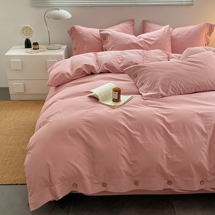 91家纺网 家纺一手货源 找家纺 yyds网供 2026新款A类仿汉麻棉麻纽扣款四件套复古水洗棉无印风三件套酒店民宿 纽扣樱岚粉