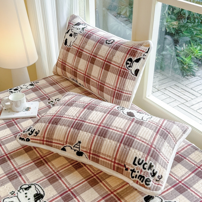 91家纺网 家纺一手货源 找家纺 欣宜家纺 2025秋冬新款韩版牛奶绒床笠法式花边床罩床垫保护套 乐奇