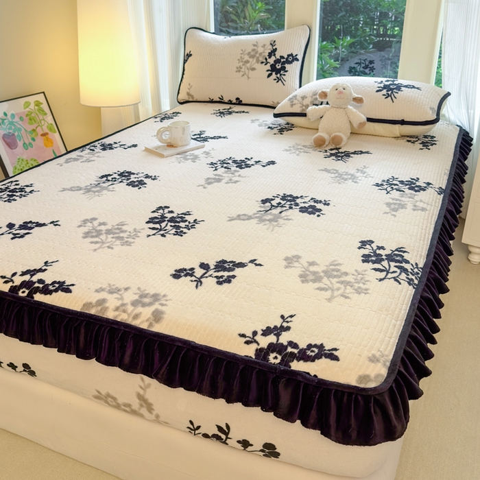 91家纺网 家纺一手货源 找家纺 欣宜家纺 2025秋冬新款韩版牛奶绒床笠法式花边床罩床垫保护套 莫里斯