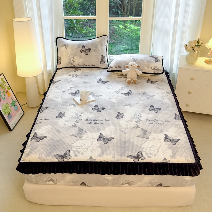 欣宜家纺 2025秋冬新款韩版牛奶绒床笠法式花边床罩床垫保护套 水墨蝶影