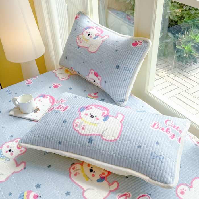 91家纺网 家纺一手货源 找家纺 欣宜家纺 2025秋冬新款韩版牛奶绒床笠法式花边床罩床垫保护套 甜心比尔