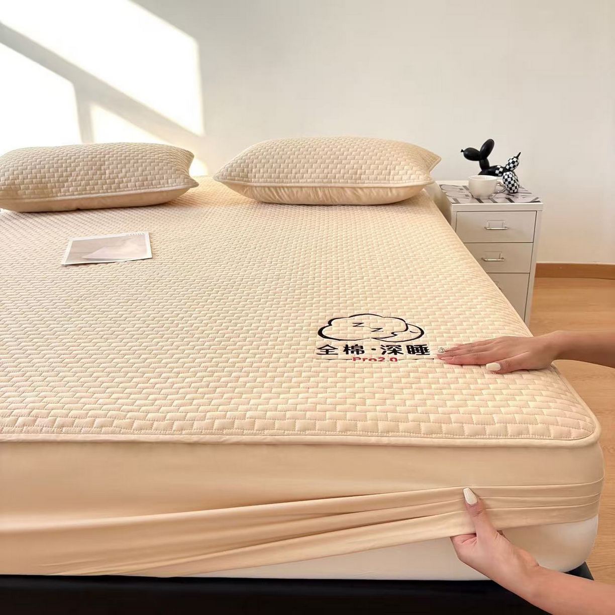 91家纺网 家纺一手货源 找家纺 居眠 2026新款莱尔-全棉深睡夹棉床笠 莱尔-卡