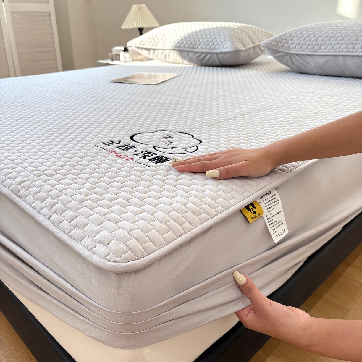 91家纺网 家纺一手货源 找家纺 居眠 2026新款莱尔-全棉深睡夹棉床笠 莱尔-灰