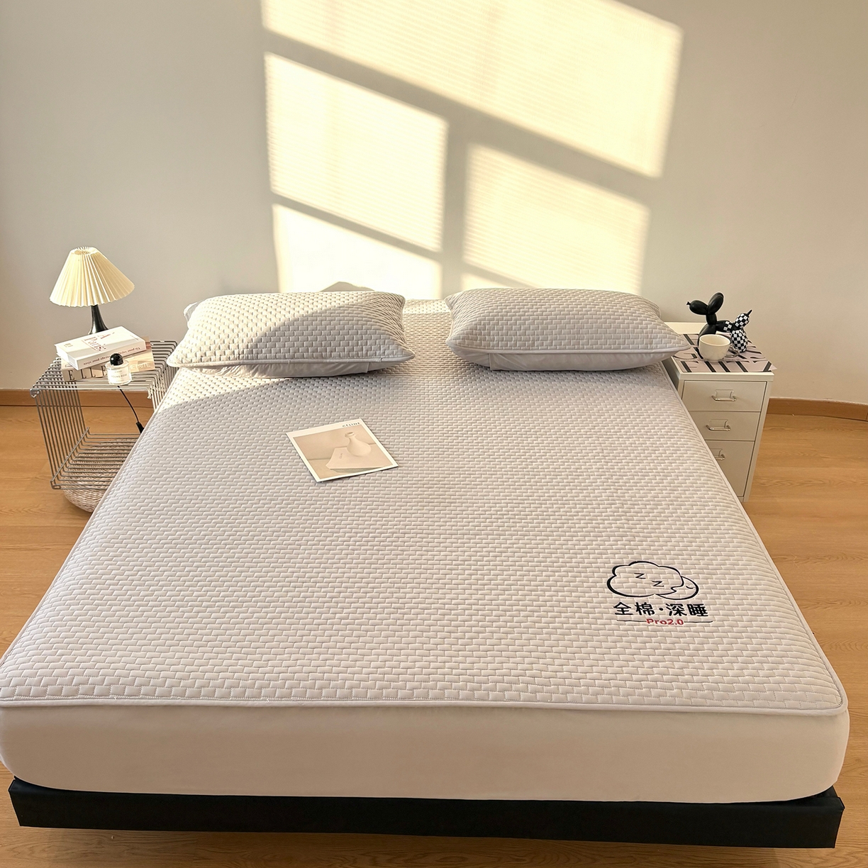 91家纺网 家纺一手货源 找家纺 居眠 2026新款莱尔-全棉深睡夹棉床笠 莱尔-灰