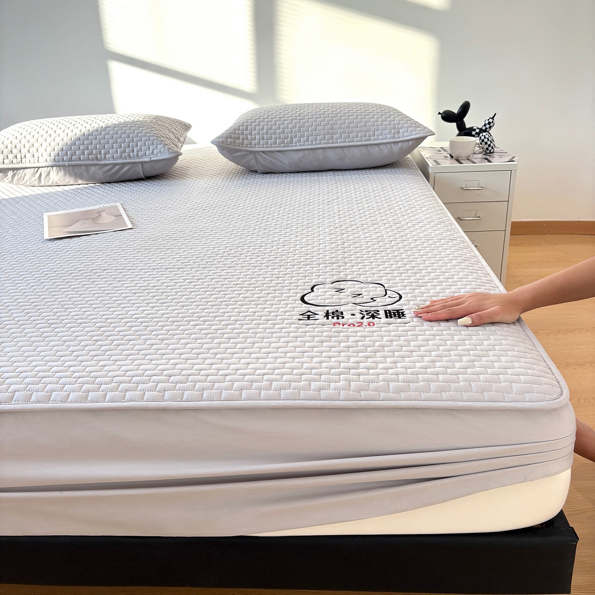 91家纺网 家纺一手货源 找家纺 居眠 2026新款莱尔-全棉深睡夹棉床笠 莱尔-灰