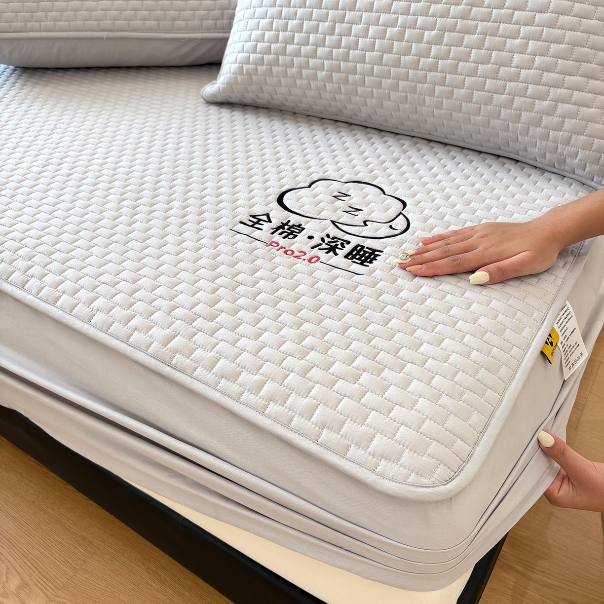 91家纺网 家纺一手货源 找家纺 居眠 2026新款莱尔-全棉深睡夹棉床笠 莱尔-灰