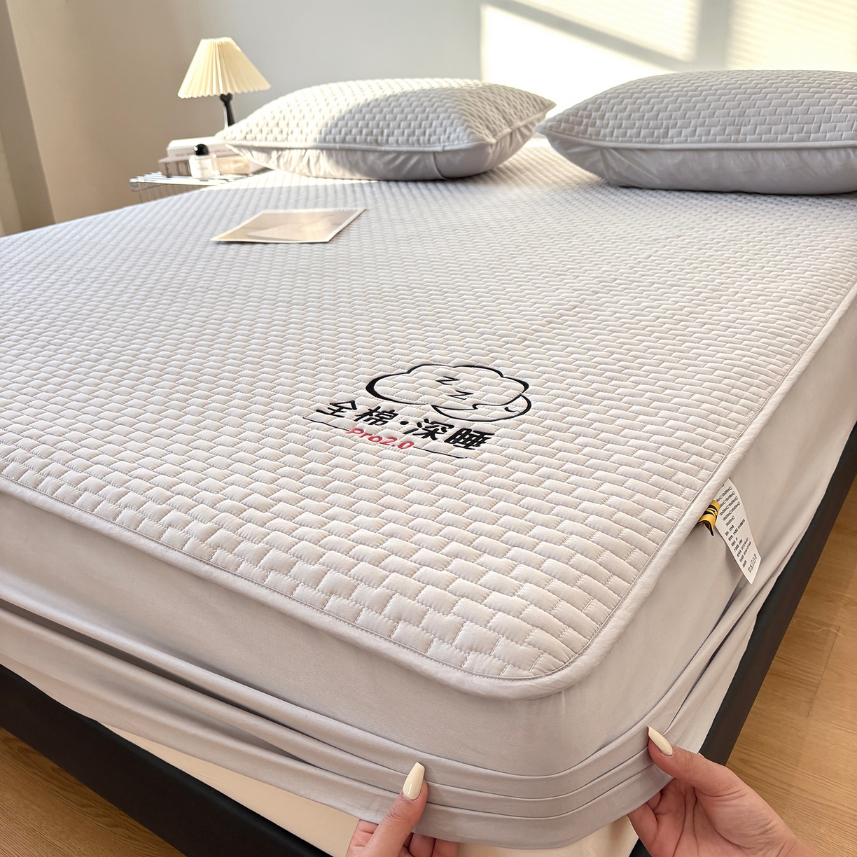 91家纺网 家纺一手货源 找家纺 居眠 2026新款莱尔-全棉深睡夹棉床笠 莱尔-灰