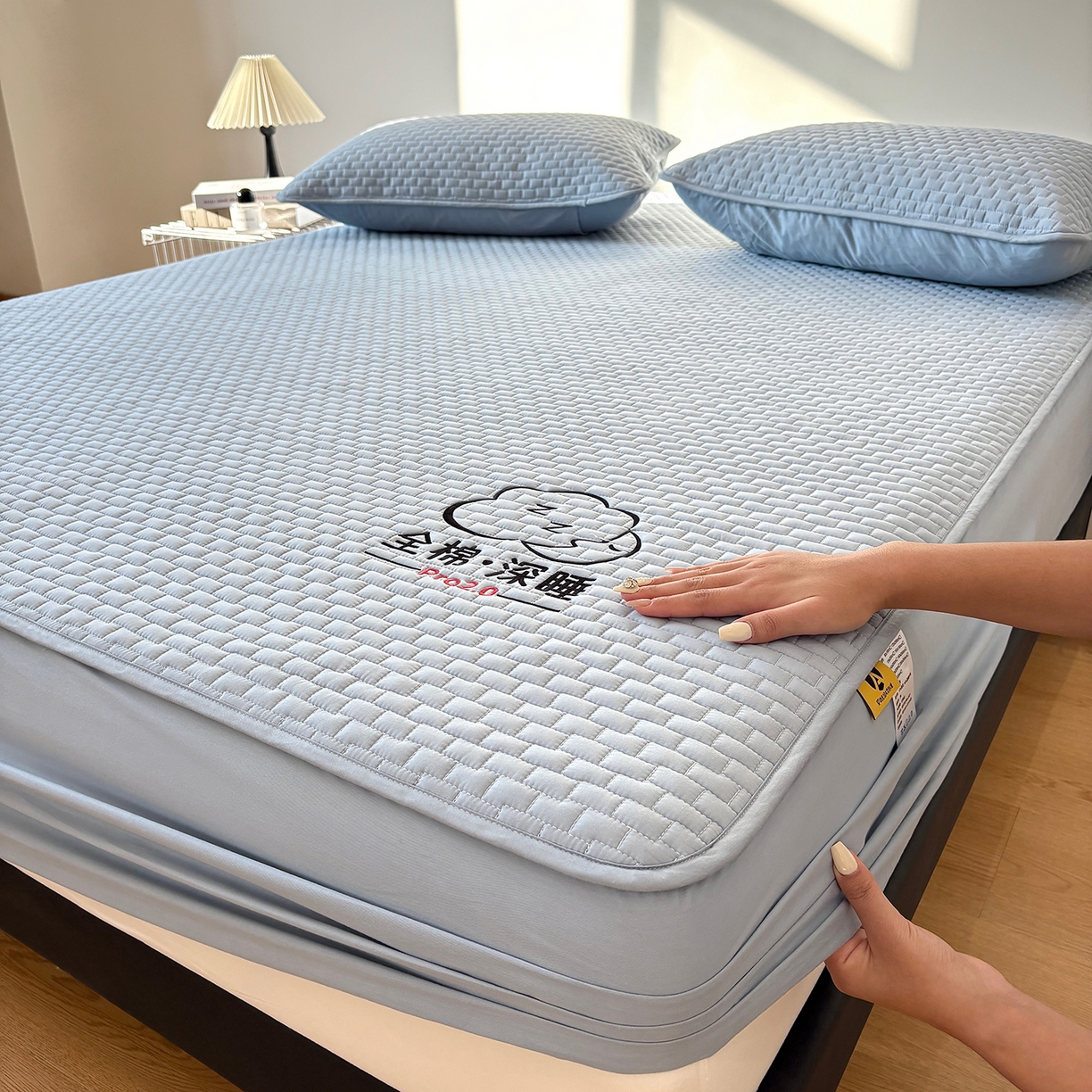 91家纺网 家纺一手货源 找家纺 居眠 2026新款莱尔-全棉深睡夹棉床笠 莱尔-蓝