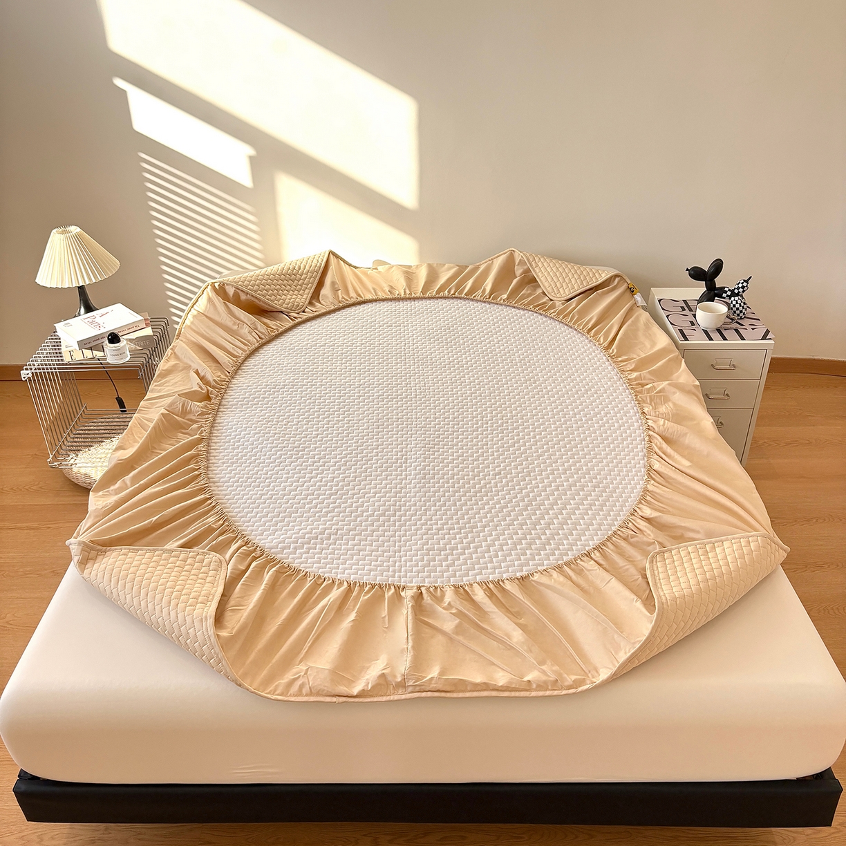 91家纺网 家纺一手货源 找家纺 居眠 2026新款莱尔-全棉深睡夹棉床笠 莱尔-卡