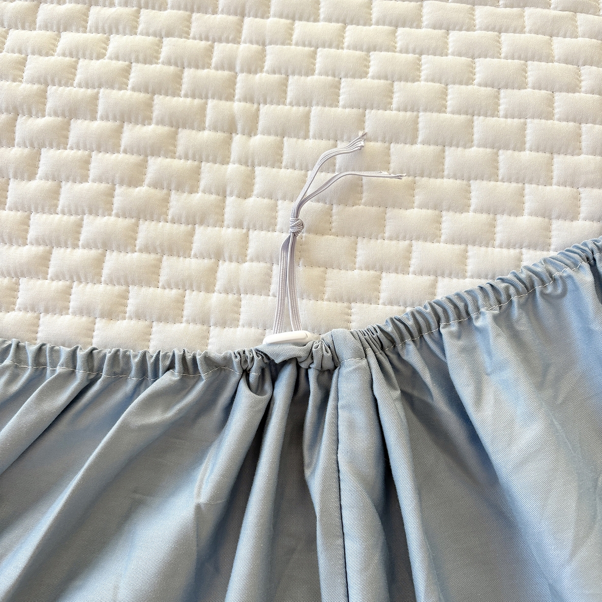 91家纺网 家纺一手货源 找家纺 居眠 2026新款莱尔-全棉深睡夹棉床笠 莱尔-蓝