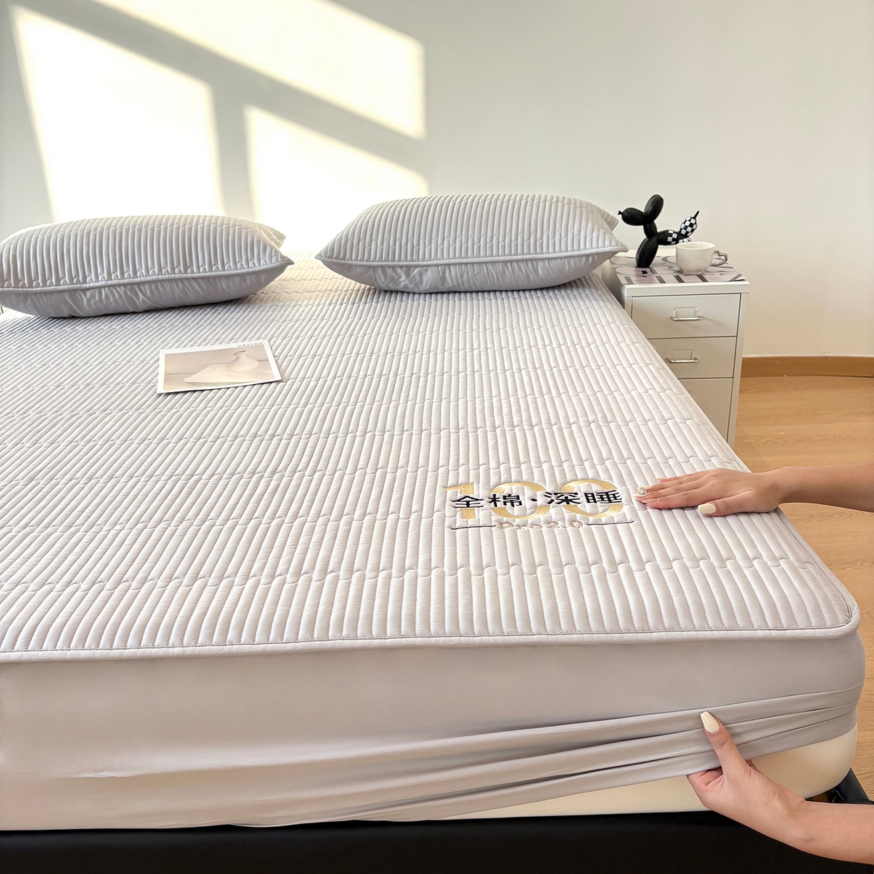 91家纺网 家纺一手货源 找家纺 居眠 2026新款卡米-100全棉深睡夹棉床笠 卡米-灰