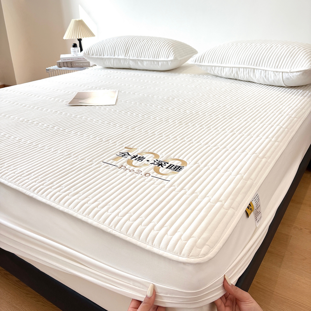 91家纺网 家纺一手货源 找家纺 居眠 2026新款卡米-100全棉深睡夹棉床笠 卡米-白