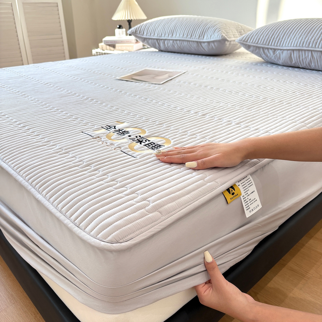 91家纺网 家纺一手货源 找家纺 居眠 2026新款卡米-100全棉深睡夹棉床笠 卡米-灰