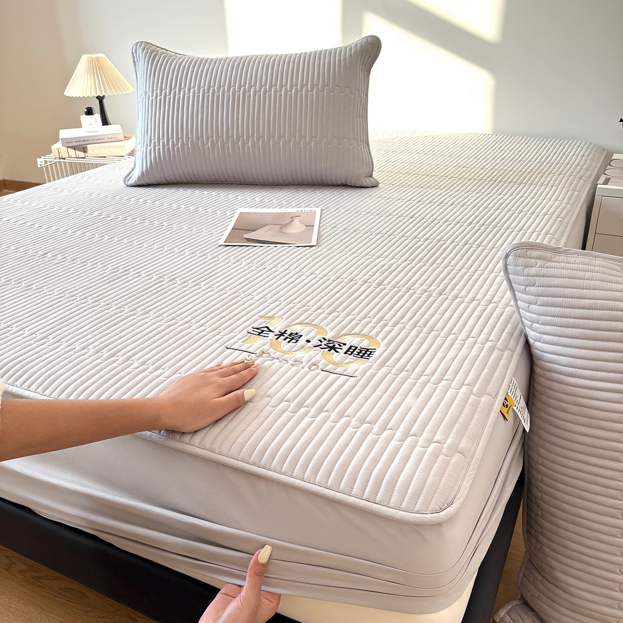 91家纺网 家纺一手货源 找家纺 居眠 2026新款卡米-100全棉深睡夹棉床笠 卡米-灰