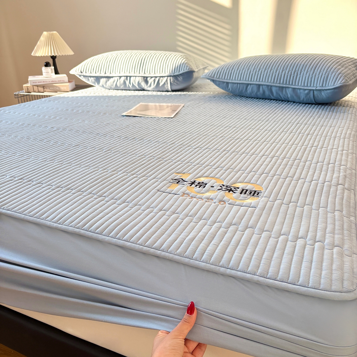 91家纺网 家纺一手货源 找家纺 居眠 2026新款卡米-100全棉深睡夹棉床笠 卡米-蓝