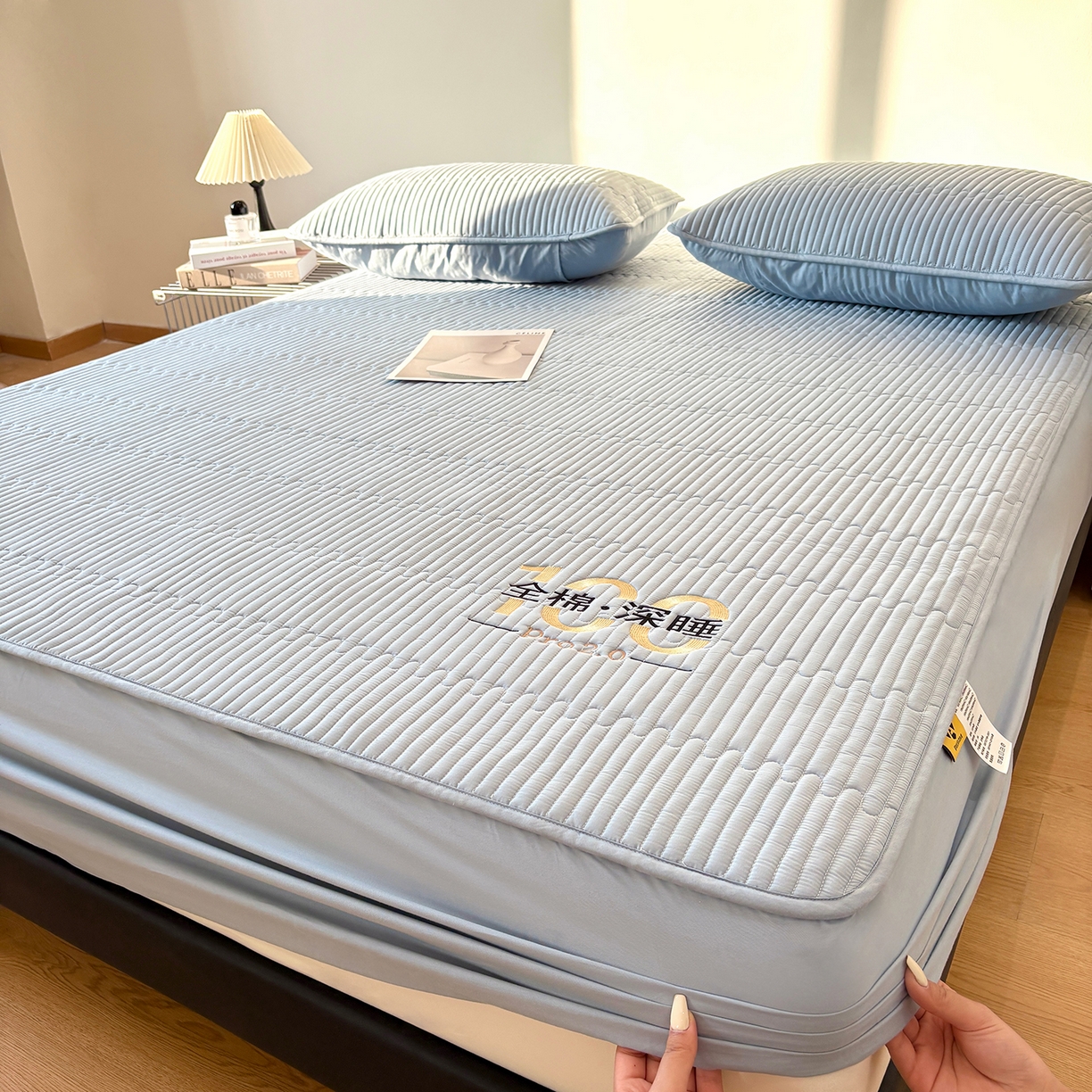 91家纺网 家纺一手货源 找家纺 居眠 2026新款卡米-100全棉深睡夹棉床笠 卡米-蓝