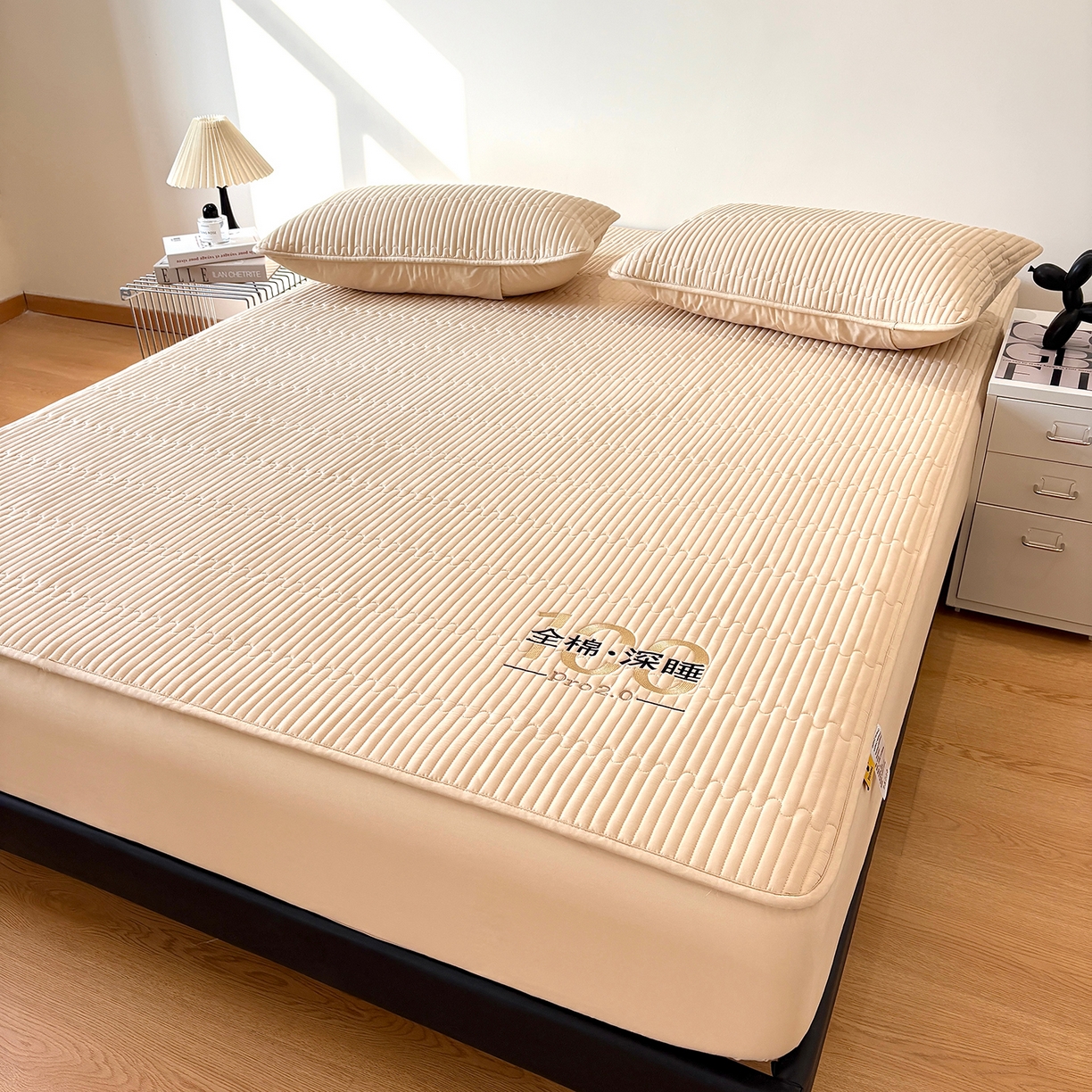 91家纺网 家纺一手货源 找家纺 居眠 2026新款卡米-100全棉深睡夹棉床笠 卡米-卡