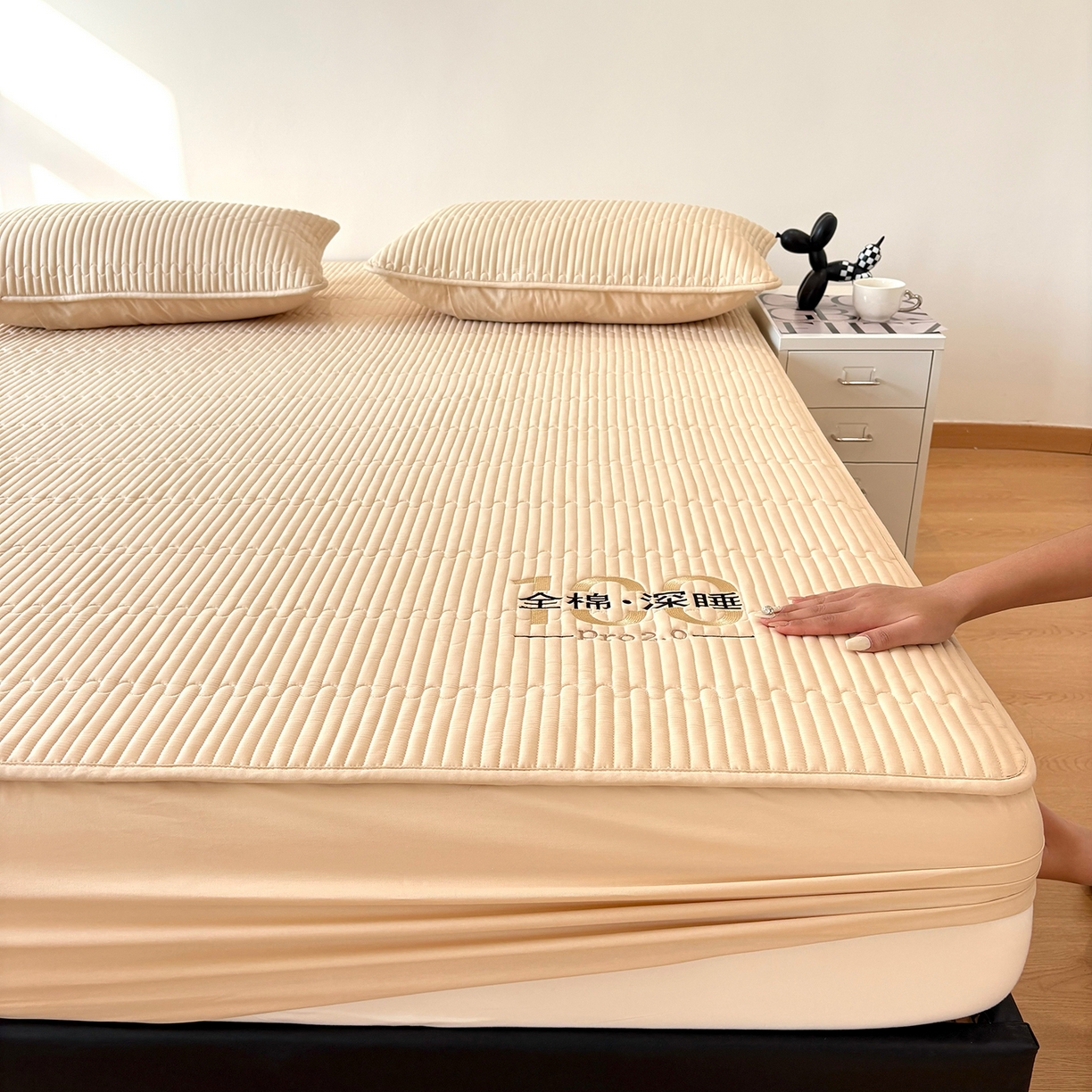 91家纺网 家纺一手货源 找家纺 居眠 2026新款卡米-100全棉深睡夹棉床笠 卡米-卡