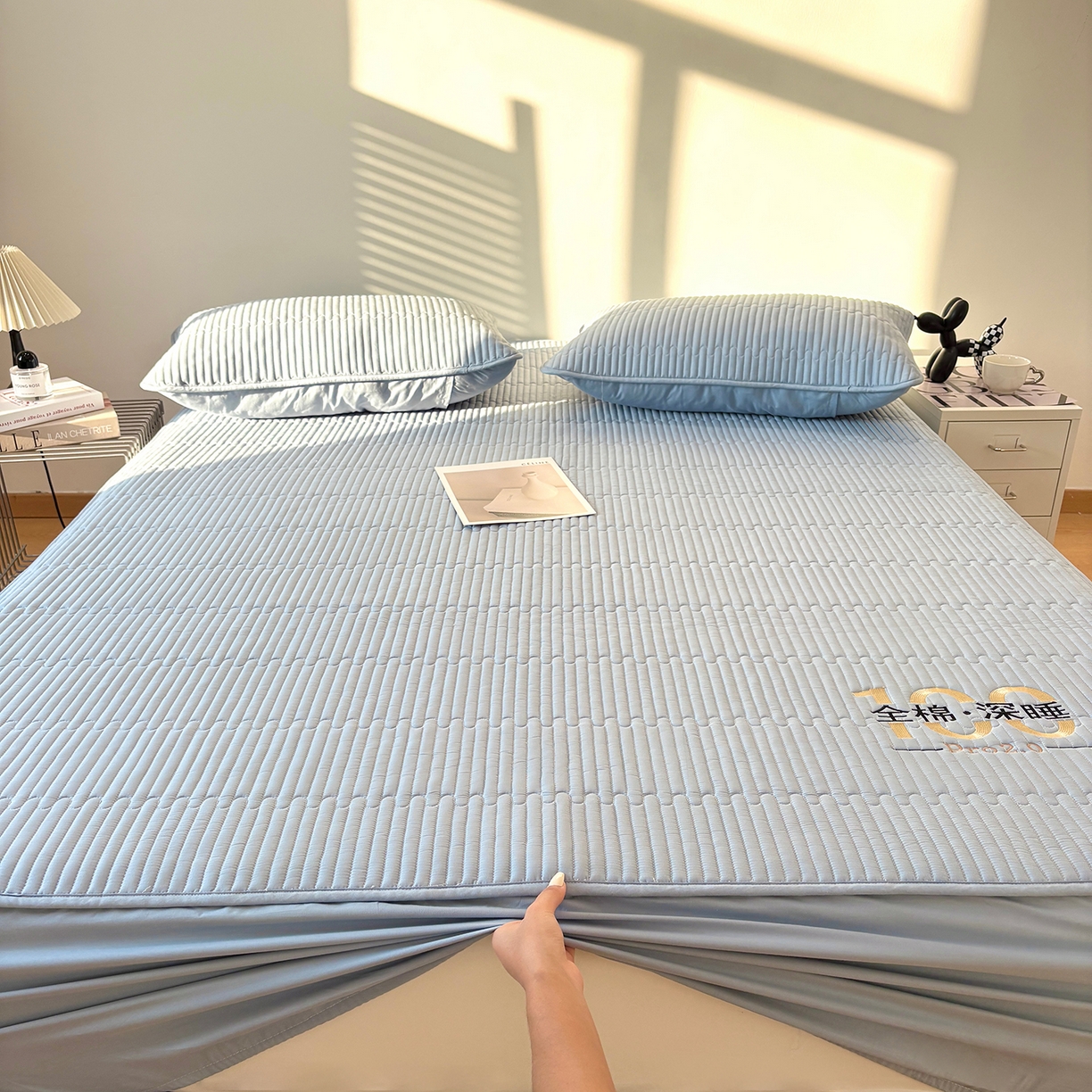 91家纺网 家纺一手货源 找家纺 居眠 2026新款卡米-100全棉深睡夹棉床笠 卡米-蓝
