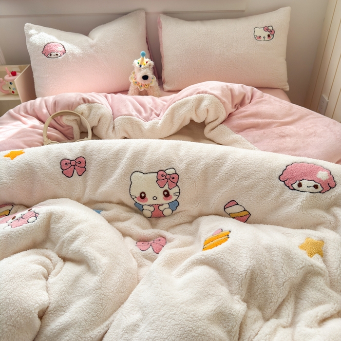 91家纺网 家纺一手货源 找家纺 欣宜家纺 2025新款ins风200克羊羔绒毛巾绣牛奶绒四件套加厚保暖床单被套宿舍三件套 萌宠猫