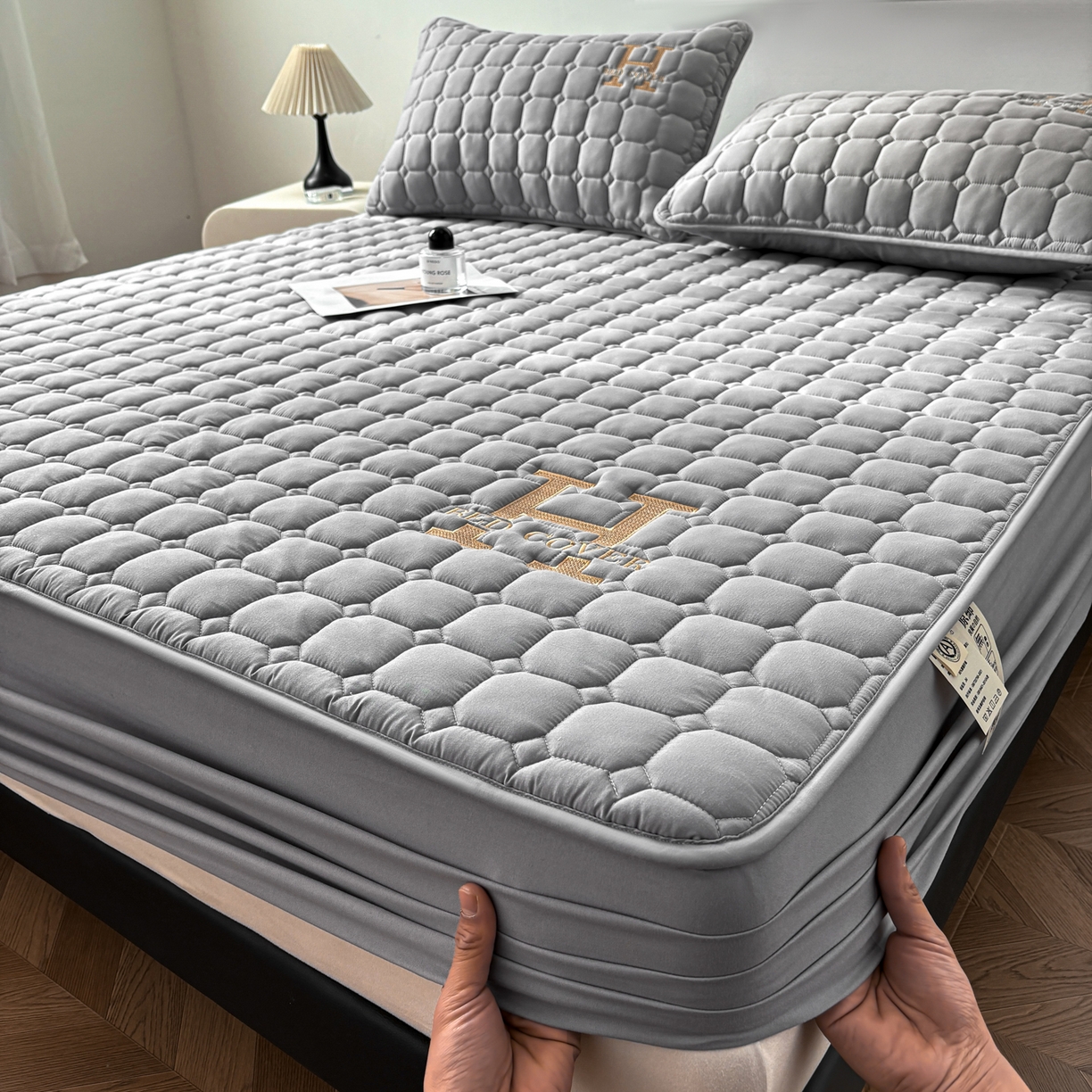 居眠 2026新款H款刺绣夹棉床笠 深灰