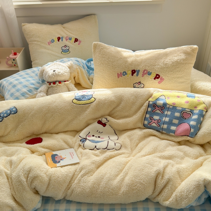 91家纺网 家纺一手货源 找家纺 欣宜家纺 2025新款ins风200克羊羔绒毛巾绣牛奶绒四件套加厚保暖床单被套宿舍三件套 小狗的家