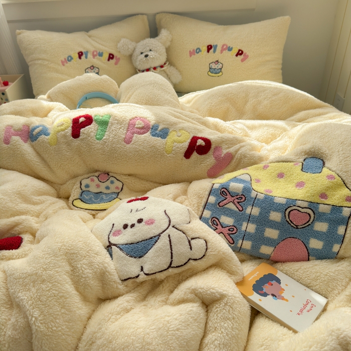 91家纺网 家纺一手货源 找家纺 欣宜家纺 2025新款ins风200克羊羔绒毛巾绣牛奶绒四件套加厚保暖床单被套宿舍三件套 小狗的家