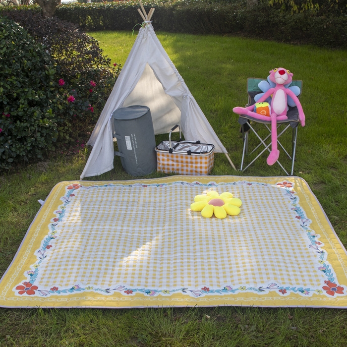 91家纺网 家纺一手货源 找家纺 （总）欣宜家纺 2025新款ins风加厚绗缝防泼水野餐垫