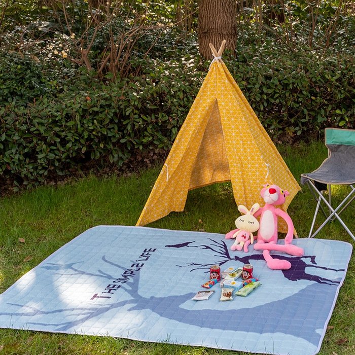 91家纺网 家纺一手货源 找家纺 欣宜家纺 2025新款ins风加厚绗缝防泼水野餐垫 北欧鹿