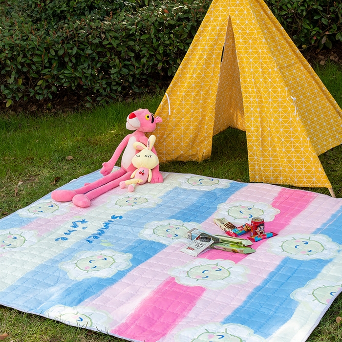 91家纺网 家纺一手货源 找家纺 欣宜家纺 2025新款ins风加厚绗缝防泼水野餐垫 多彩笑脸