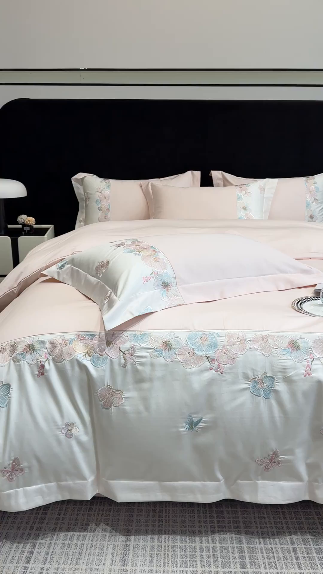 91家纺网 家纺一手货源 找家纺 （总）欣宜家纺 2026春夏新款A类60支长绒棉刺绣四件套--蝶纷飞系列