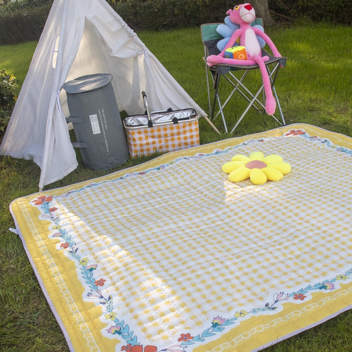 91家纺网 家纺一手货源 找家纺 欣宜家纺 2025新款ins风加厚绗缝防泼水野餐垫 花开